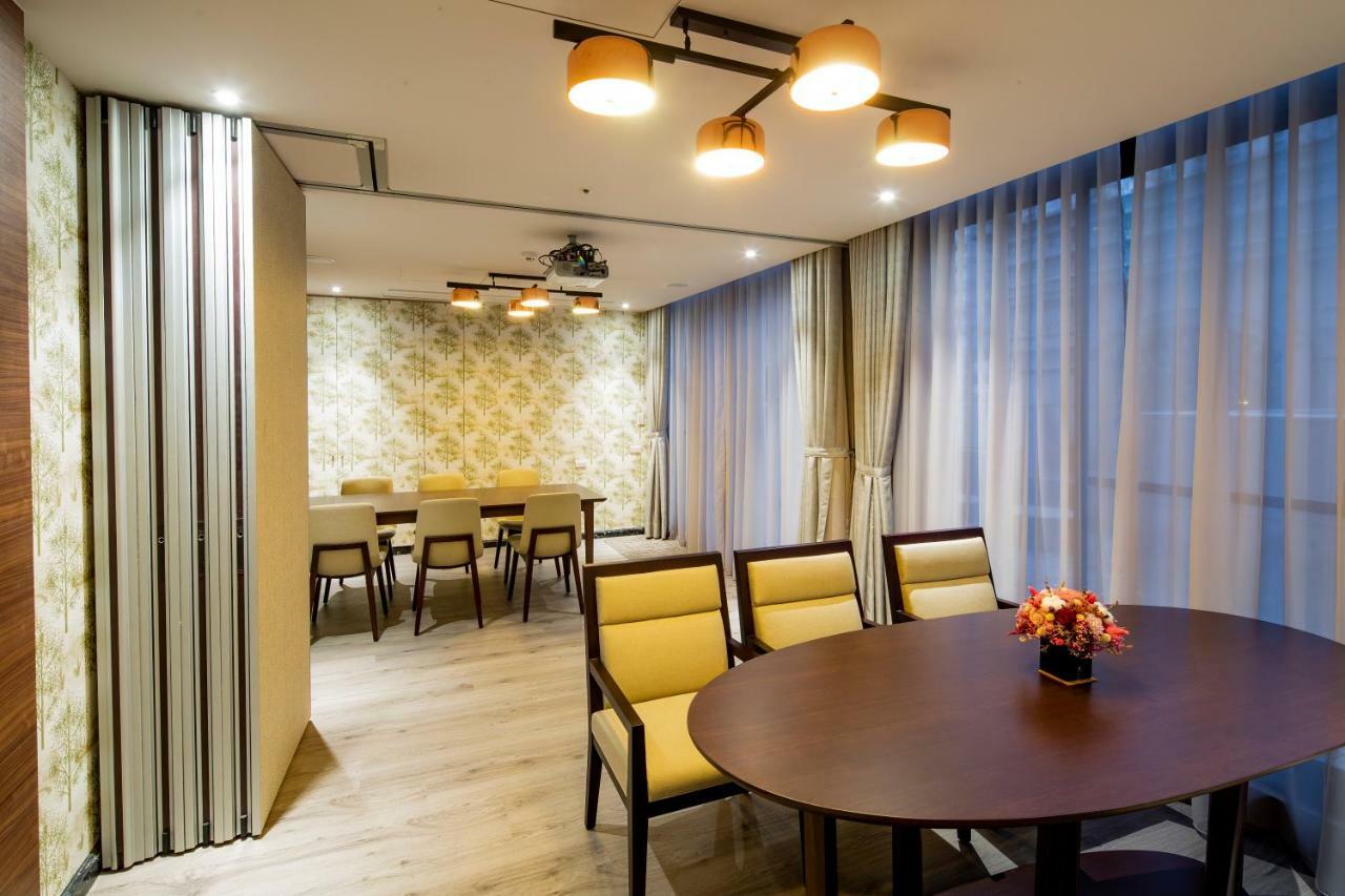 Just Palace Hotel Тайбэй Экстерьер фото